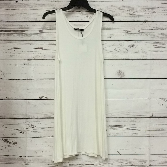 42 Pops Dresses & Skirts - 42 Pops white sleeveless knit trapeze dress